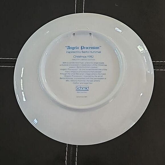 Vintage 1982 Christmas Hummel Plate Angelic Procession Inspired by Berta Hummel - Picture 2 of 4